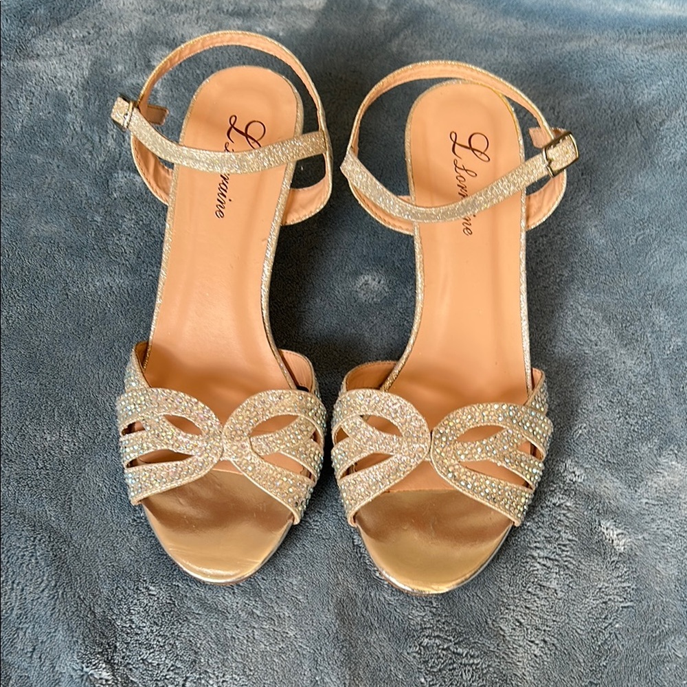 Lauren Lorraine size 7 1/2 silver and jeweled formal bridal heels